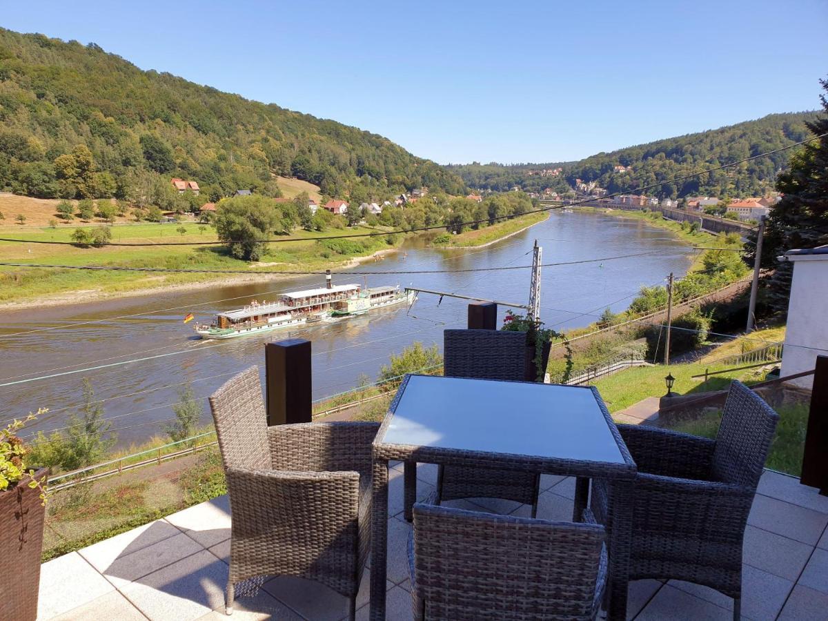 Saechsische-Schweiz-Ferienhaus-Wohnung-2-Mit-Hervorragendem-Panoramablick-Ueber-Das-Elbtal Königstein Esterno foto